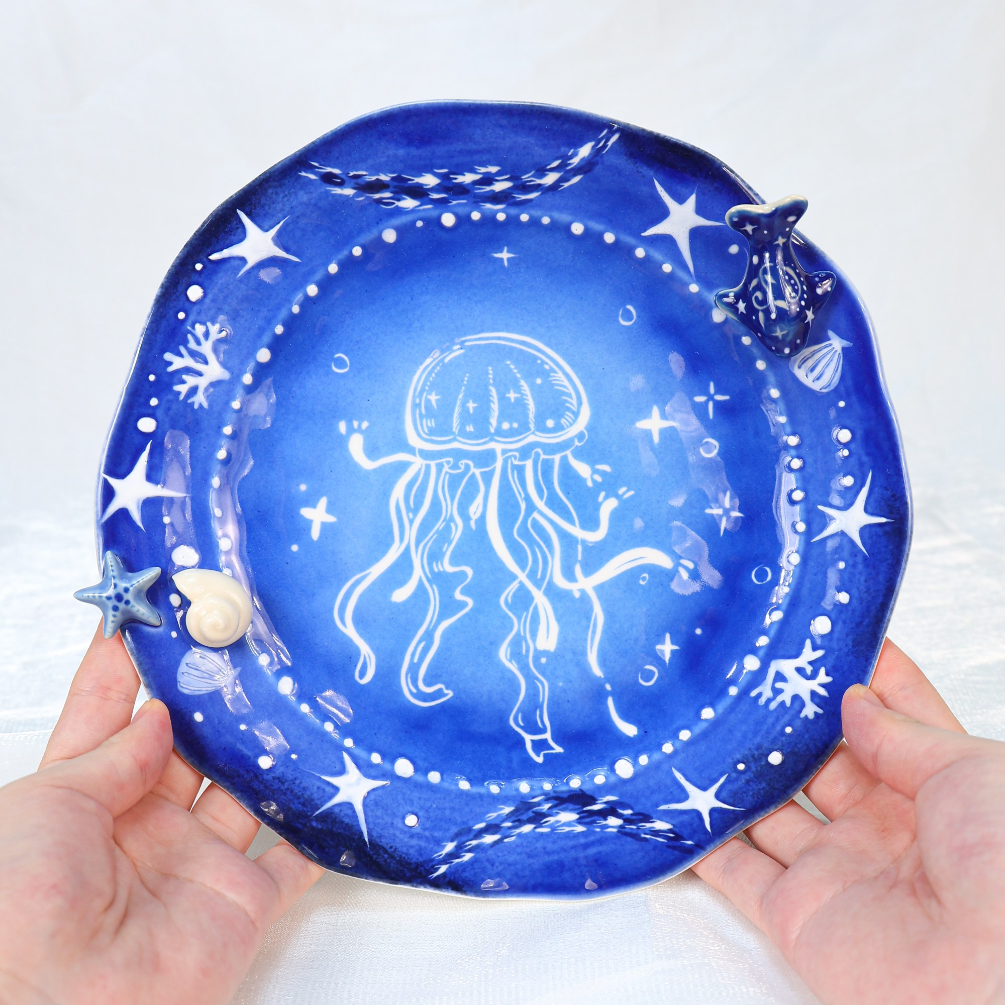 Hand-Painted Jellyfish Ceramic Plate - Image 3