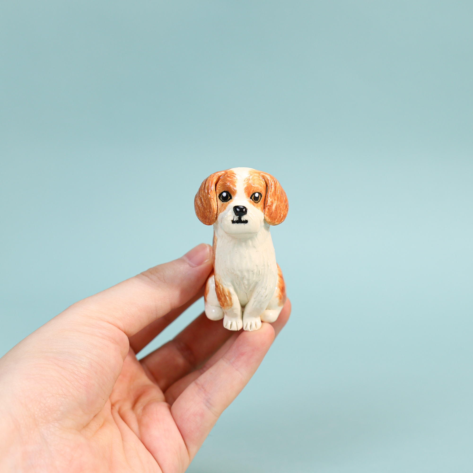 Brown and white dog cake topper candle holder - detail view